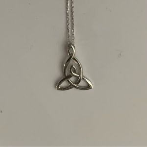 Sterling Silver Celtic knot triquerta pendant necklace